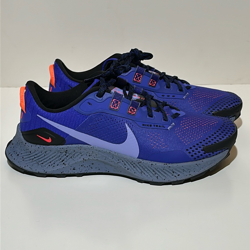 Nike Women’s Pegasus Trail 3 size 9.5